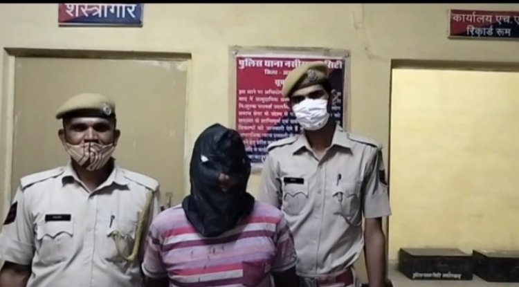 चाकू की नोंक पर बाइक और नगदी लूटने का आरोपी गिरफ्तार